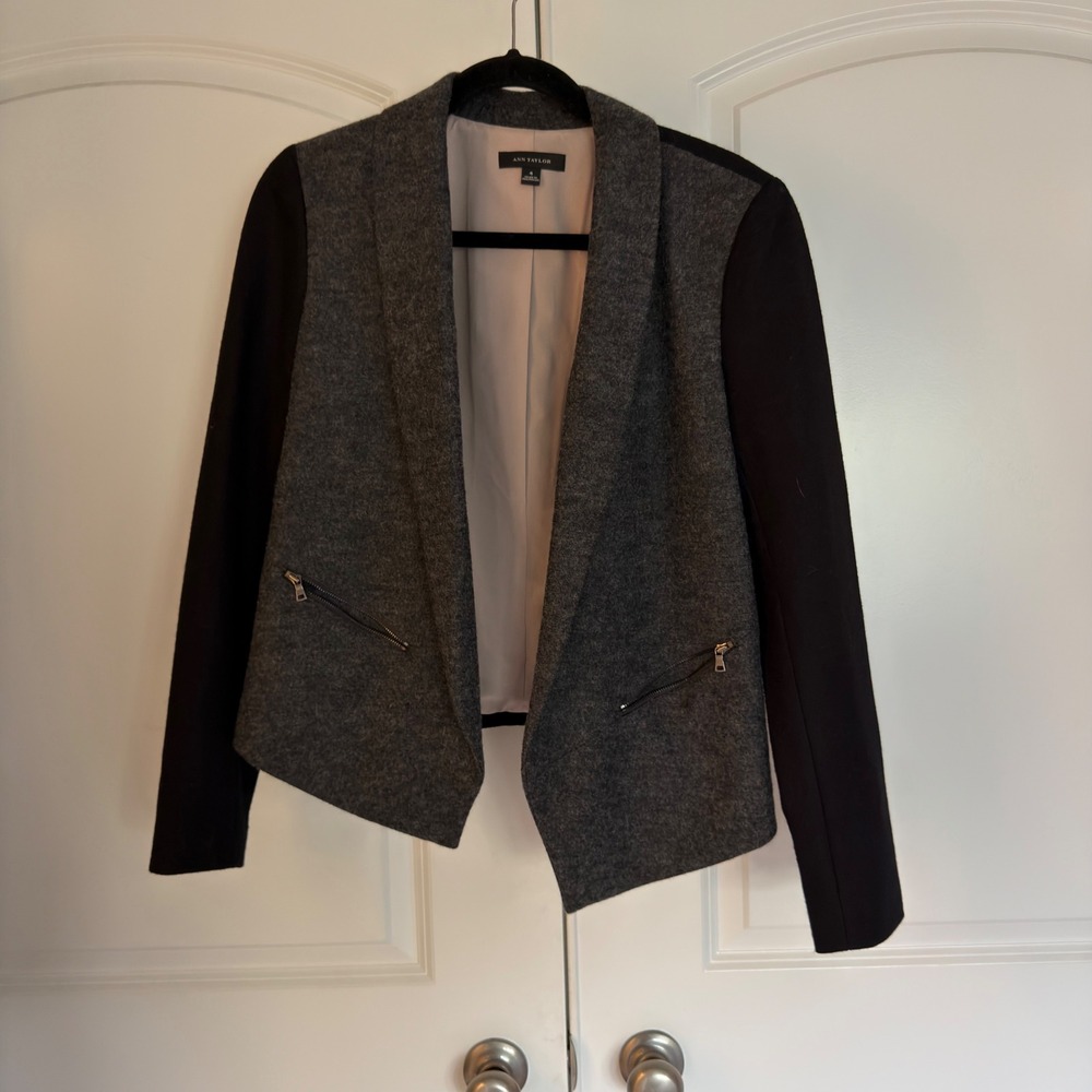 Ann Taylor Mixed Media Open Front Blazer Grey Black Wool Blend Jacket Size 4